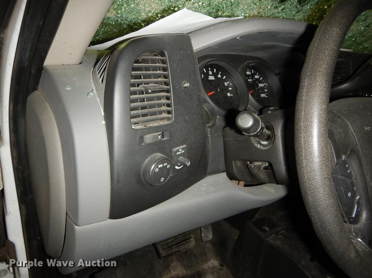 image for item DE1651 2008 Chevrolet Silverado 1500 Ext. Cab pickup truck