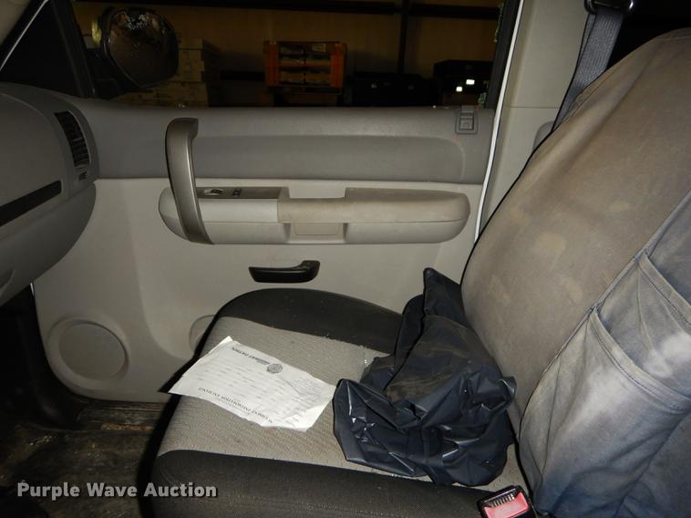 image for item DE1651 2008 Chevrolet Silverado 1500 Ext. Cab pickup truck