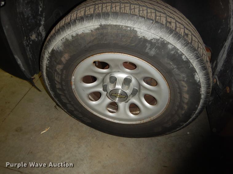 image for item DE1651 2008 Chevrolet Silverado 1500 Ext. Cab pickup truck