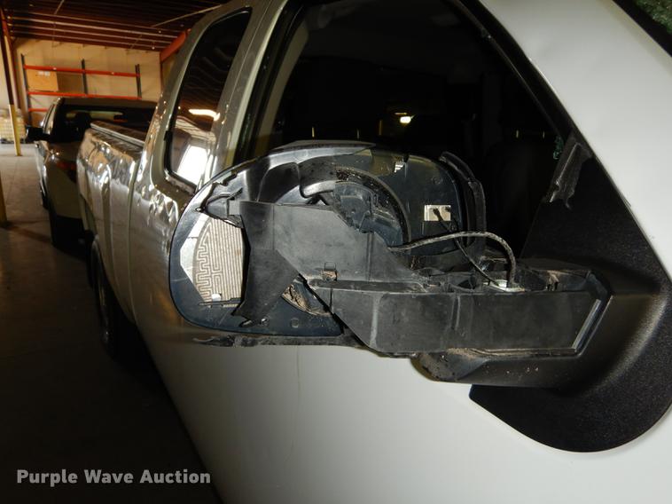 image for item DE1651 2008 Chevrolet Silverado 1500 Ext. Cab pickup truck