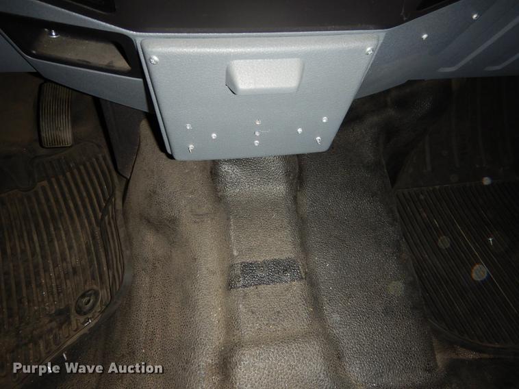 image for item DE1653 2012 Ford F250 Super Duty XL Crew Cab utility bed pickup truck