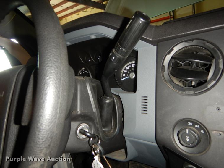 image for item DE1653 2012 Ford F250 Super Duty XL Crew Cab utility bed pickup truck