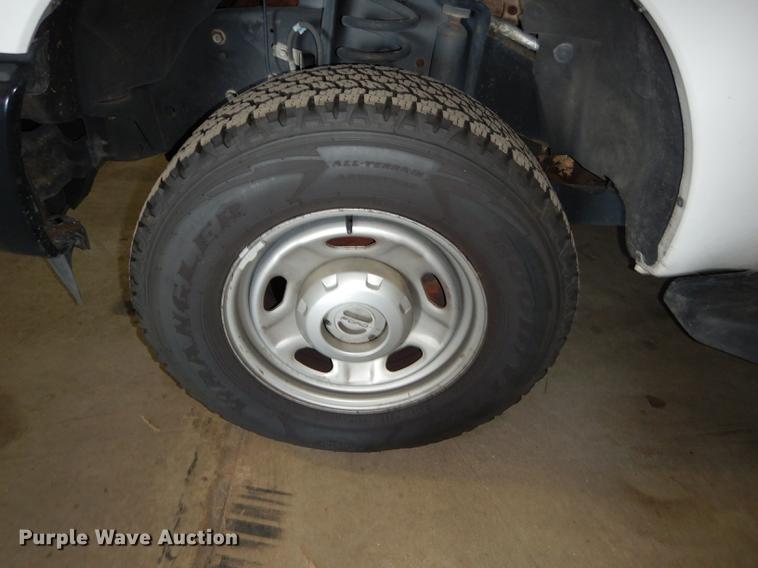 image for item DE1653 2012 Ford F250 Super Duty XL Crew Cab utility bed pickup truck