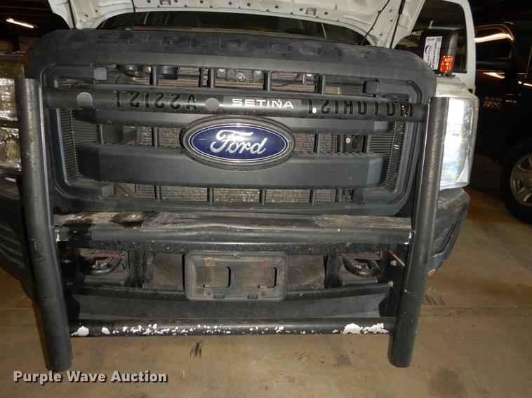 image for item DE1653 2012 Ford F250 Super Duty XL Crew Cab utility bed pickup truck