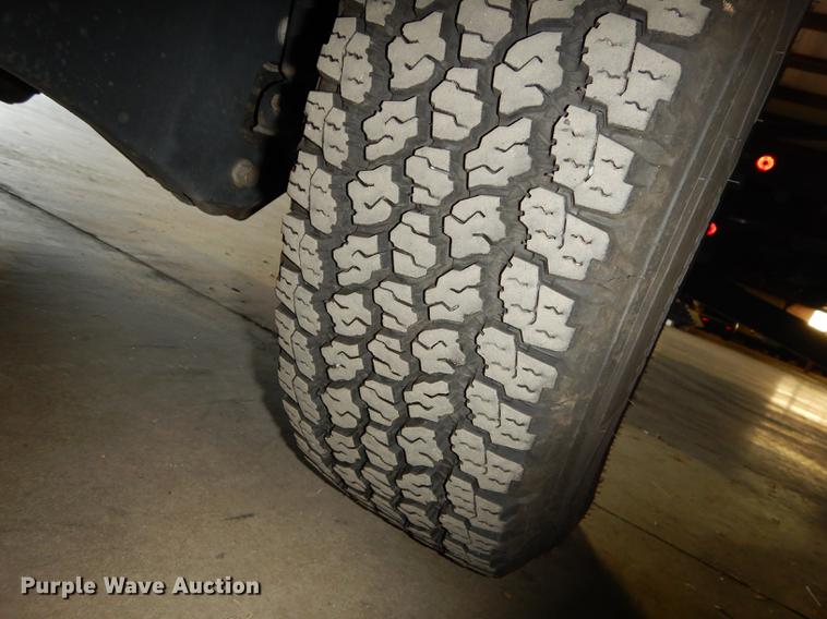 image for item DE1653 2012 Ford F250 Super Duty XL Crew Cab utility bed pickup truck