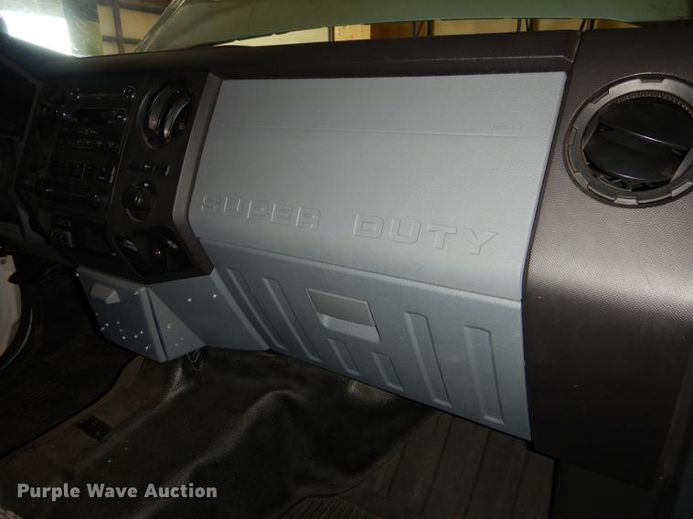 image for item DE1653 2012 Ford F250 Super Duty XL Crew Cab utility bed pickup truck