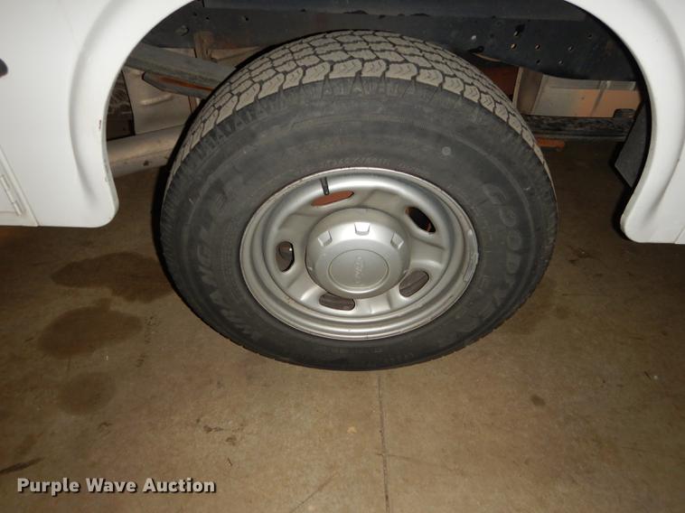 image for item DE1653 2012 Ford F250 Super Duty XL Crew Cab utility bed pickup truck