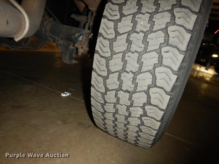 image for item DE1653 2012 Ford F250 Super Duty XL Crew Cab utility bed pickup truck