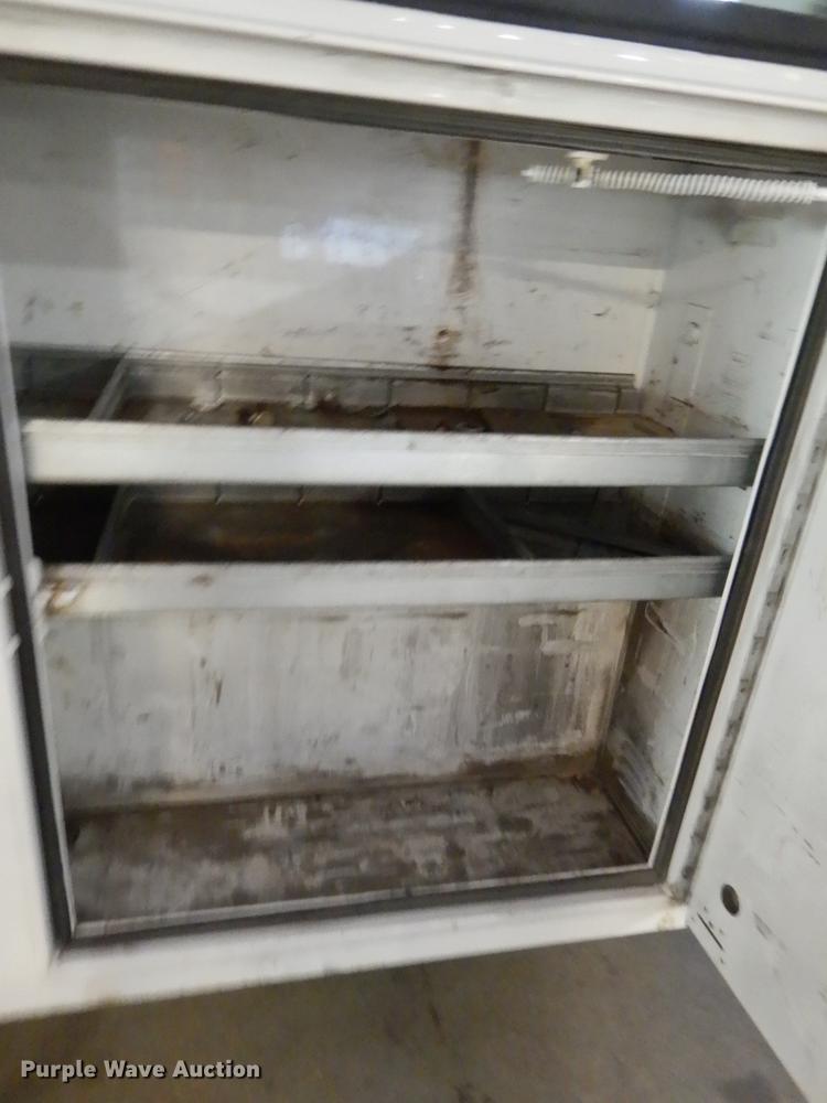 image for item DE1653 2012 Ford F250 Super Duty XL Crew Cab utility bed pickup truck