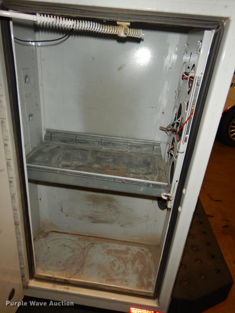 image for item DE1653 2012 Ford F250 Super Duty XL Crew Cab utility bed pickup truck