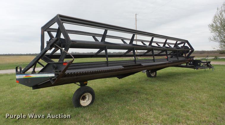 image for item AY9505 1997 MacDon 3000 windrower