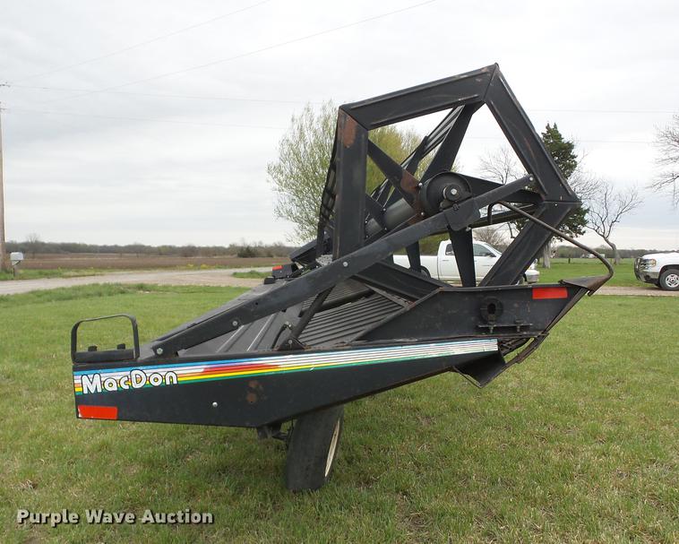 image for item AY9505 1997 MacDon 3000 windrower