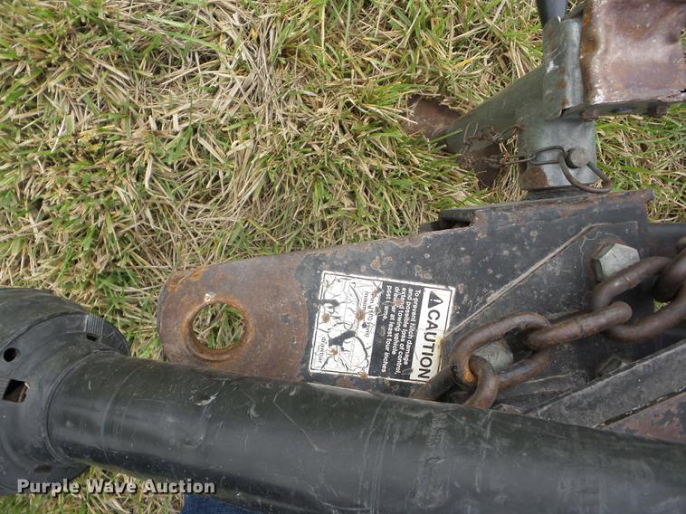 image for item AY9505 1997 MacDon 3000 windrower