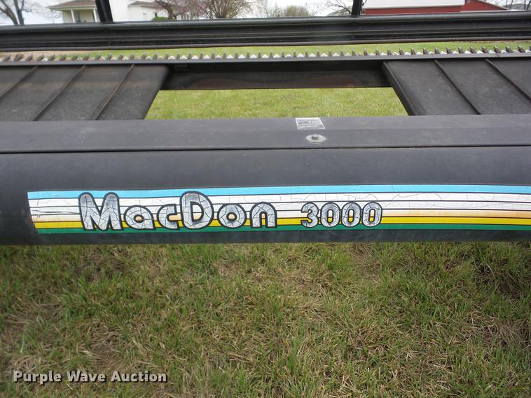image for item AY9505 1997 MacDon 3000 windrower