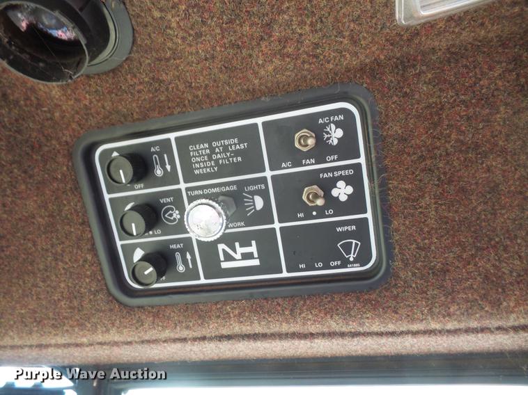 image for item DB6164 1994 New Holland 2450 windrower