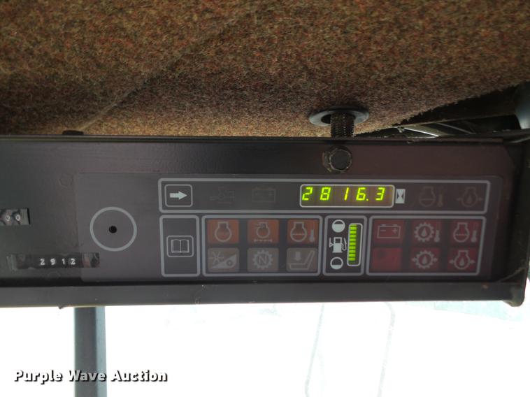 image for item DB6164 1994 New Holland 2450 windrower