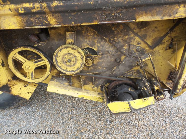 image for item DB6164 1994 New Holland 2450 windrower