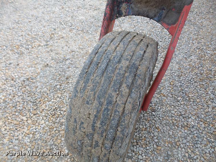 image for item DB6164 1994 New Holland 2450 windrower