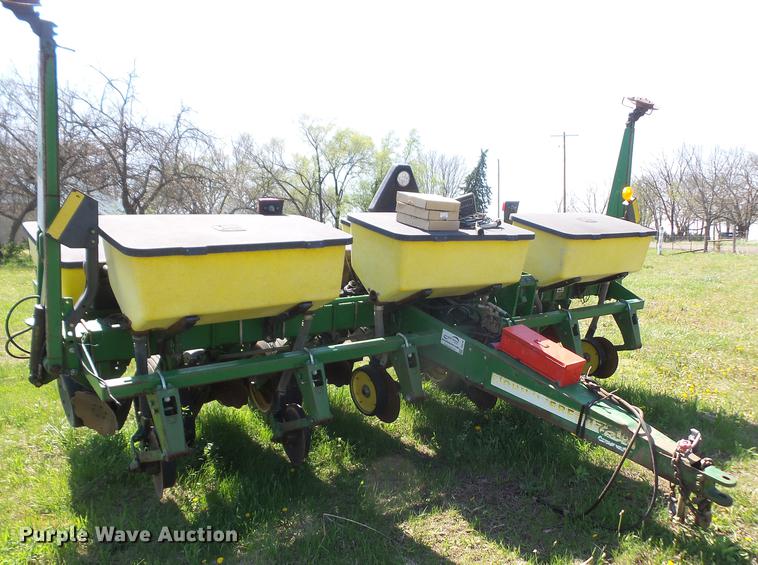 image for item DB6165 John Deere 1750 Max Emerge Plus no-till planter