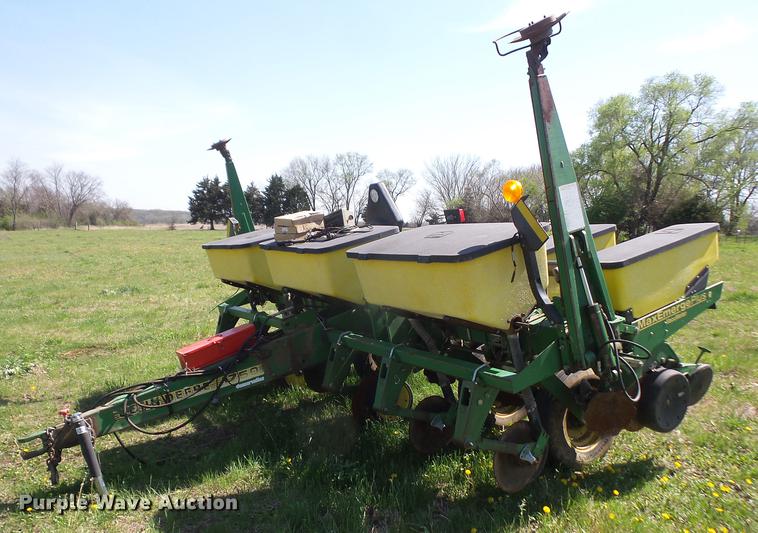 image for item DB6165 John Deere 1750 Max Emerge Plus no-till planter