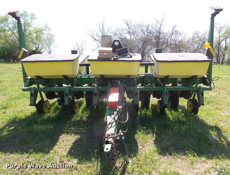 image for item DB6165 John Deere 1750 Max Emerge Plus no-till planter