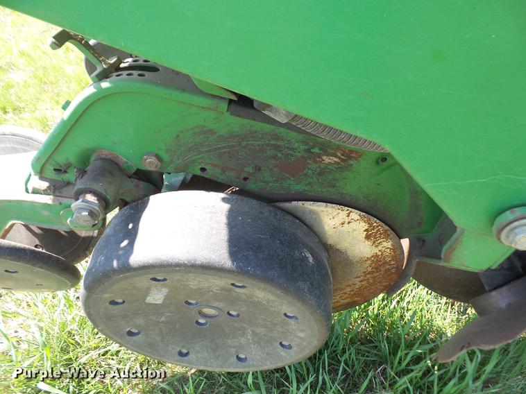image for item DB6165 John Deere 1750 Max Emerge Plus no-till planter