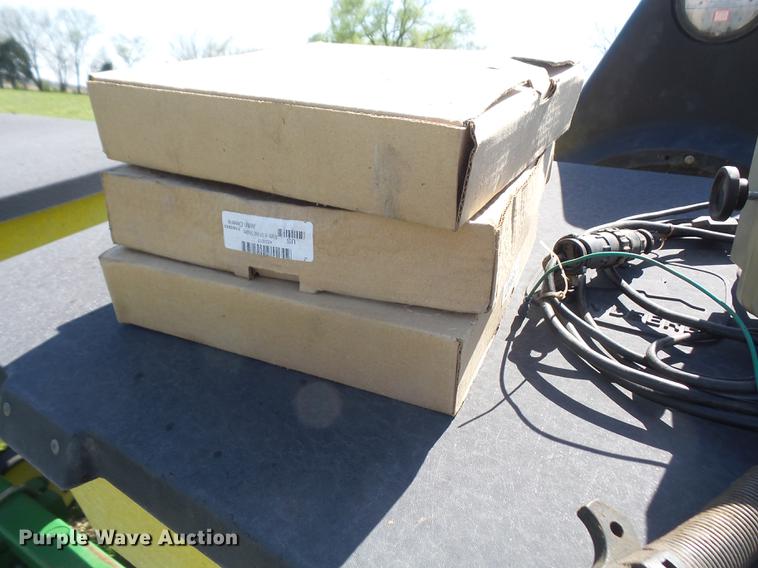 image for item DB6165 John Deere 1750 Max Emerge Plus no-till planter