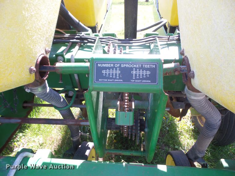 image for item DB6165 John Deere 1750 Max Emerge Plus no-till planter