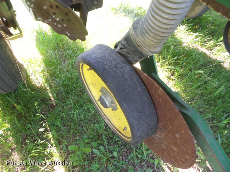 image for item DB6165 John Deere 1750 Max Emerge Plus no-till planter