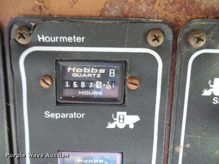 image for item DB6169 1983 Gleaner L3 combine