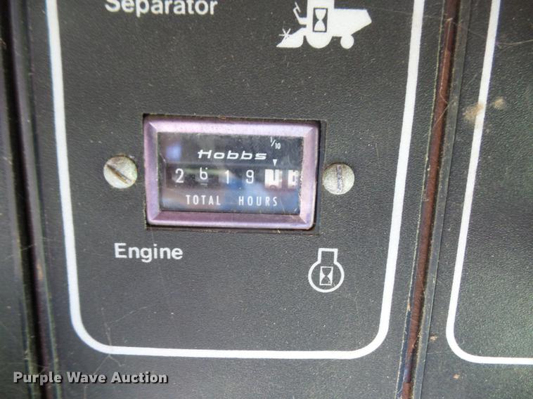 image for item DB6169 1983 Gleaner L3 combine