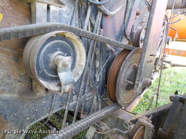 image for item DB6169 1983 Gleaner L3 combine