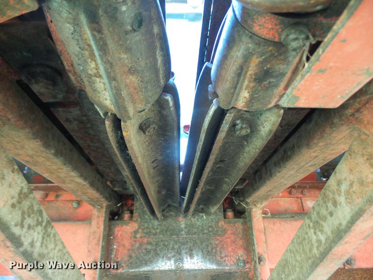 image for item DB6169 1983 Gleaner L3 combine