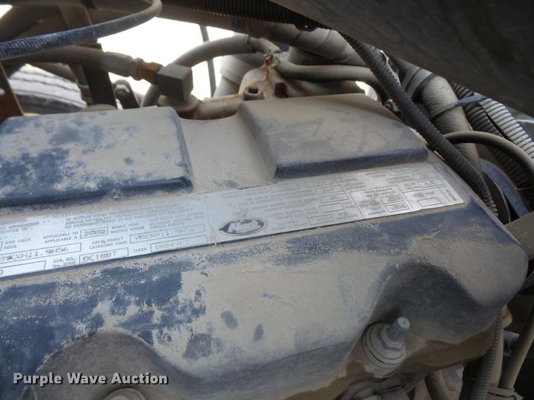 image for item DB6211 2000 Mack CH612 flatbed truck