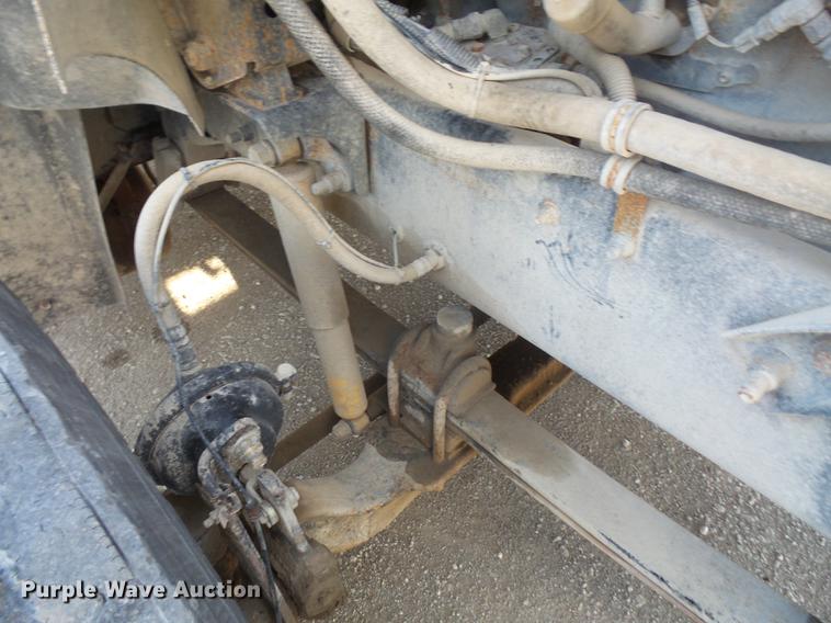 image for item DB6211 2000 Mack CH612 flatbed truck