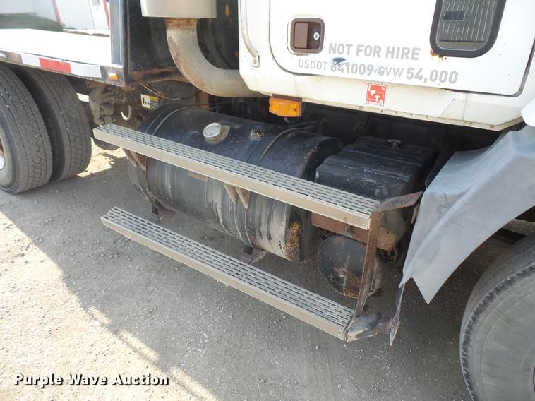 image for item DB6211 2000 Mack CH612 flatbed truck