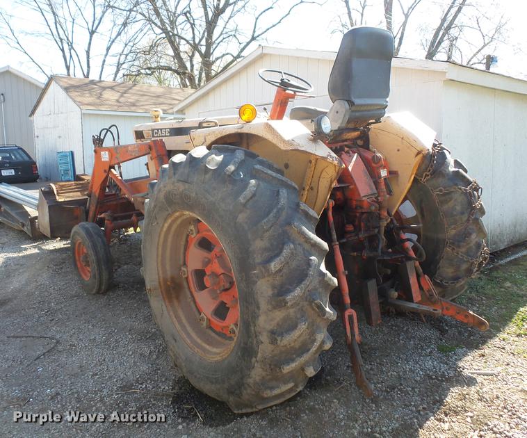 image for item DB6213 1969 Case 730 tractor