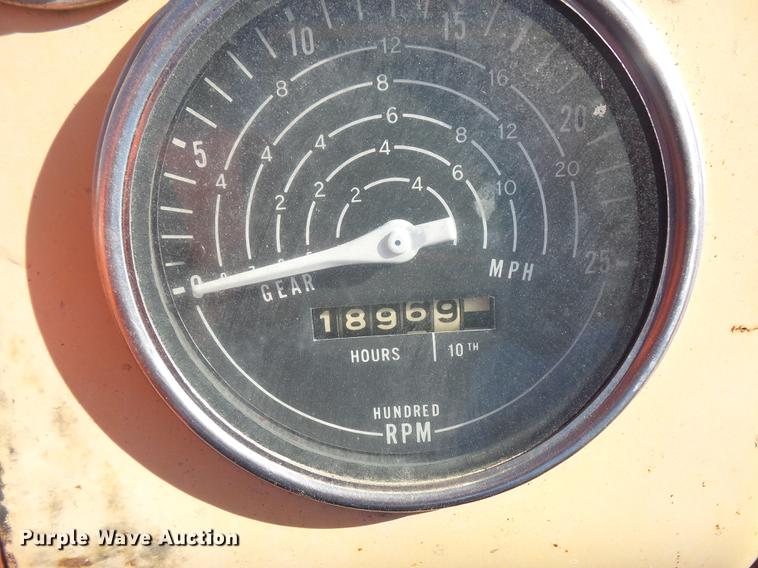 image for item DB6213 1969 Case 730 tractor