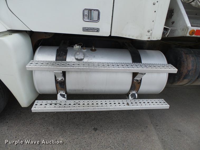 image for item DB7144 2000 Freightliner Century Class feed truck