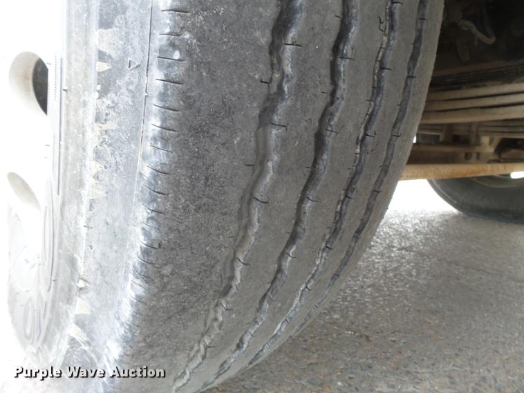 image for item DB7144 2000 Freightliner Century Class feed truck