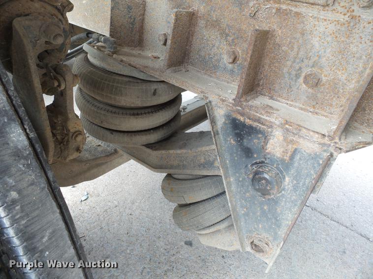 image for item DB7144 2000 Freightliner Century Class feed truck