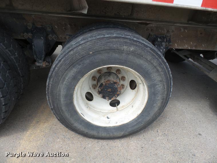 image for item DB7144 2000 Freightliner Century Class feed truck