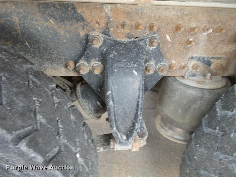 image for item DB7144 2000 Freightliner Century Class feed truck