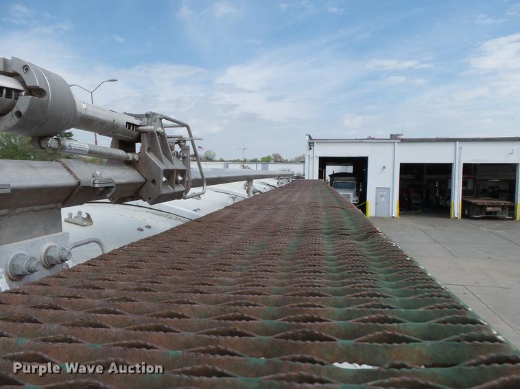 image for item DB7144 2000 Freightliner Century Class feed truck