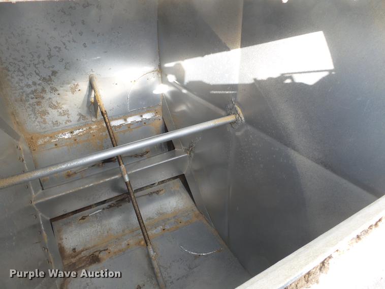 image for item DB7144 2000 Freightliner Century Class feed truck