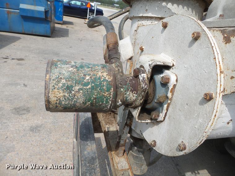 image for item DB7144 2000 Freightliner Century Class feed truck