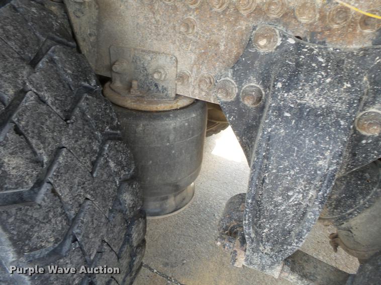 image for item DB7144 2000 Freightliner Century Class feed truck