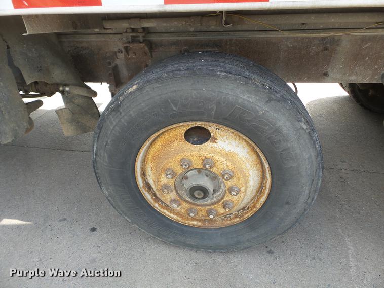 image for item DB7144 2000 Freightliner Century Class feed truck