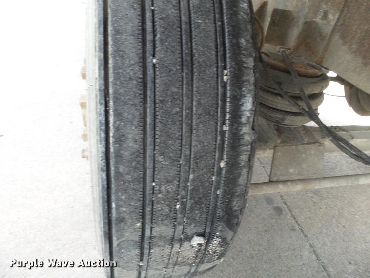 image for item DB7144 2000 Freightliner Century Class feed truck