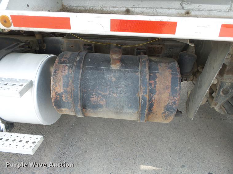 image for item DB7144 2000 Freightliner Century Class feed truck